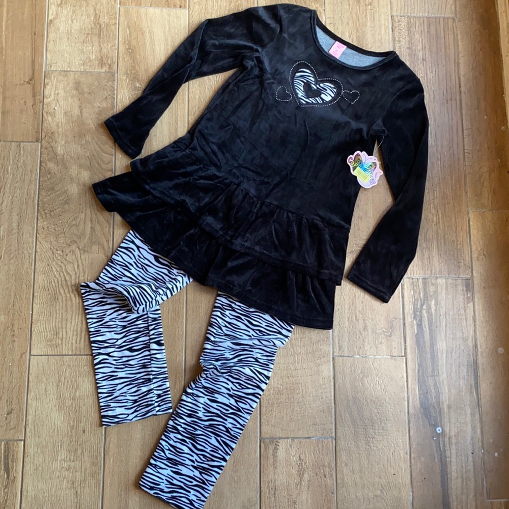 Copper Key girls stretch velvet zebra heart set size 12